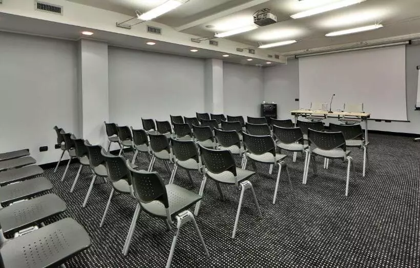 Отель Best Western Falck Village Milano Sesto