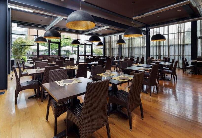 Отель Best Western Falck Village Milano Sesto