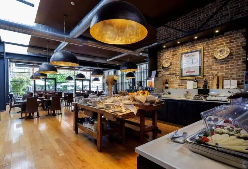 Отель Best Western Falck Village Milano Sesto