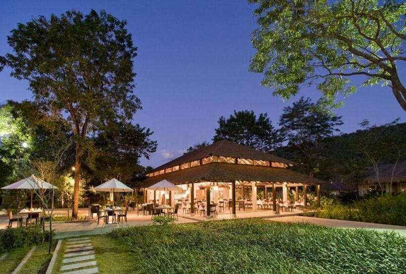 Отель Centara Chaan Talay Resort And Villas Trat