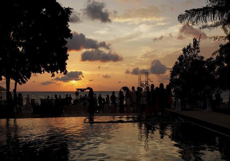 Отель Centara Chaan Talay Resort And Villas Trat