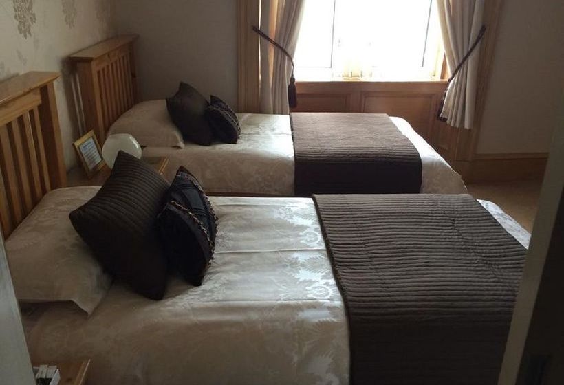 فندق Fernlea Guest House