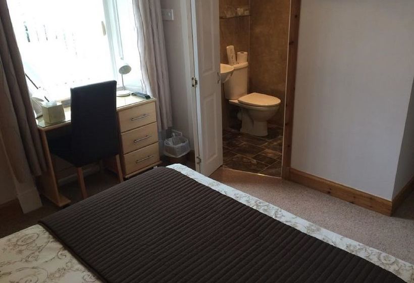 فندق Fernlea Guest House