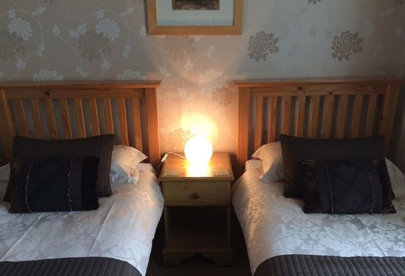 فندق Fernlea Guest House