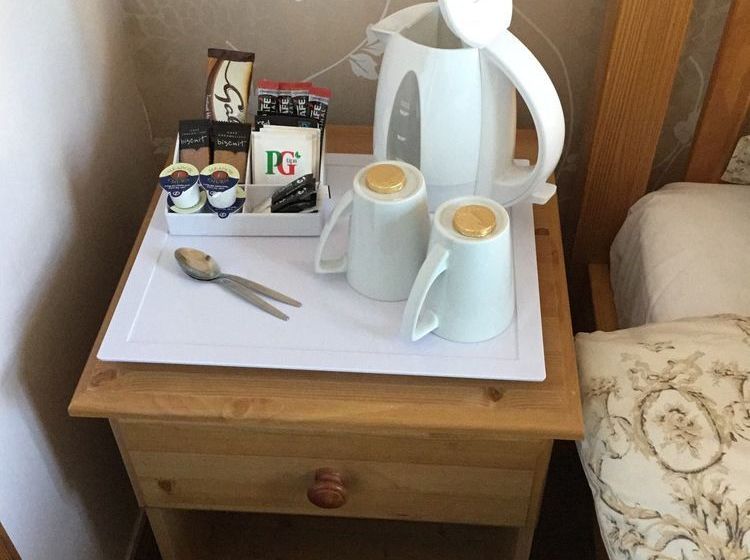 فندق Fernlea Guest House