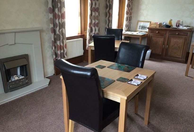 فندق Fernlea Guest House