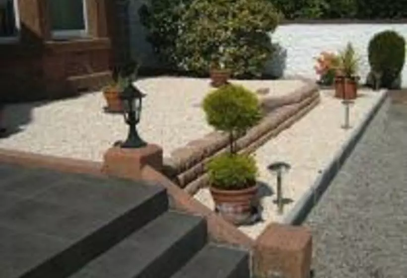 酒店 Fernlea Guest House