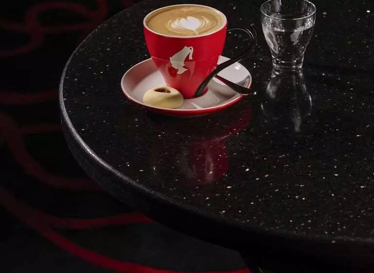 Отель Hilton Beijing Capital Airport