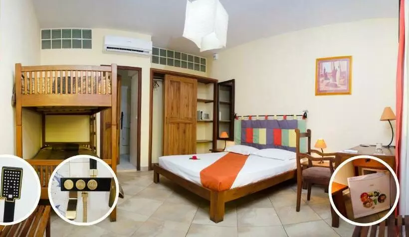 هتل Restaurant Coco Lodge Majunga