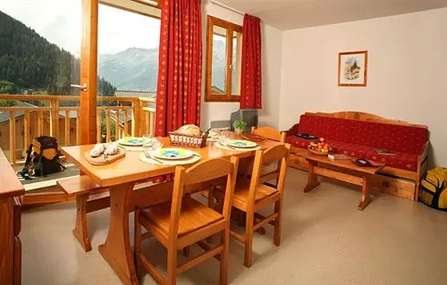 هتل Madame Vacances Residence Le Chalet Du Thabor