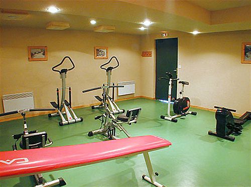 هتل Madame Vacances Residence Le Chalet Du Thabor