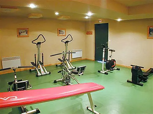 هتل Madame Vacances Residence Le Chalet Du Thabor