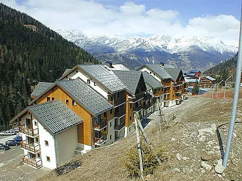 هتل Madame Vacances Residence Le Chalet Du Thabor