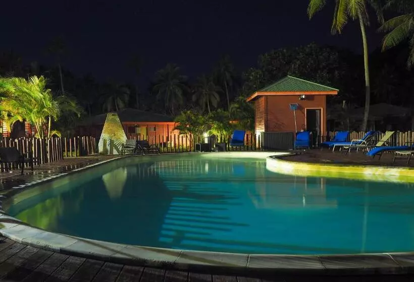 هتل Oasis De Kiamu