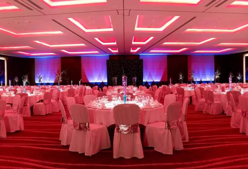 בית מלון כפרי Park Plaza London Westminster Bridge