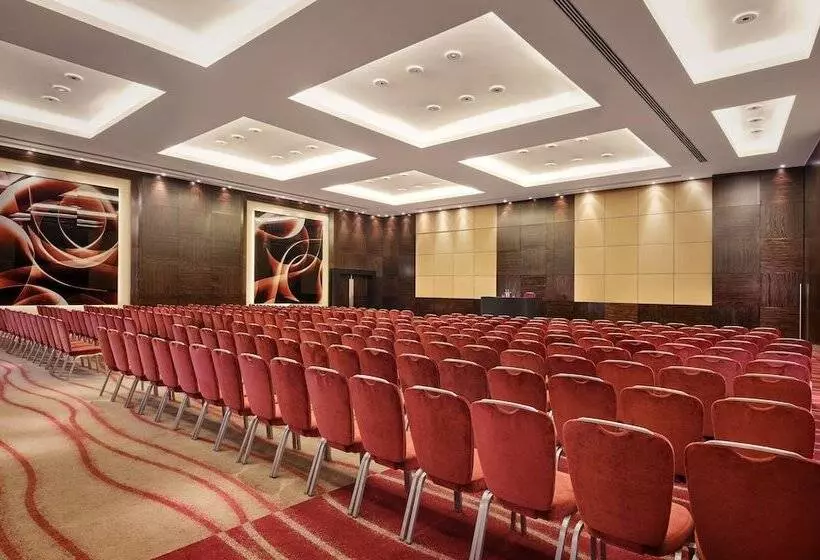 בית מלון כפרי Park Plaza London Westminster Bridge