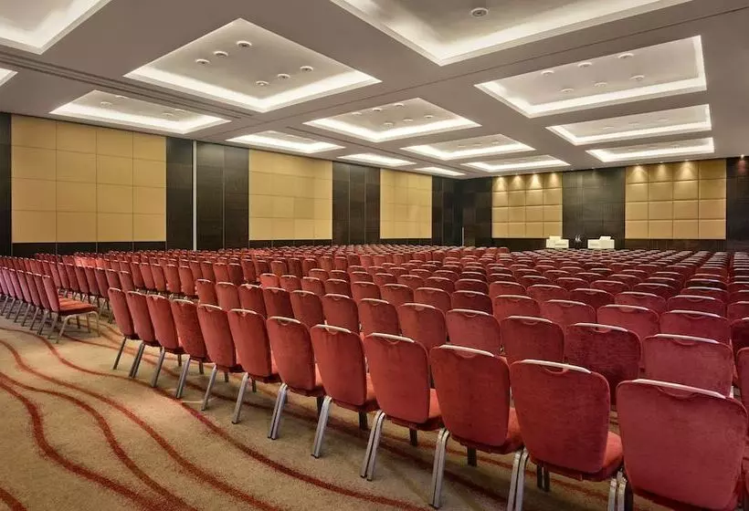 בית מלון כפרי Park Plaza London Westminster Bridge