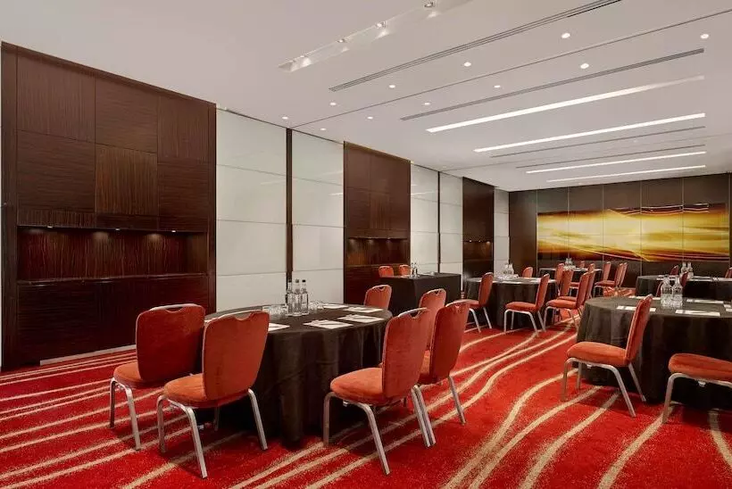 בית מלון כפרי Park Plaza London Westminster Bridge