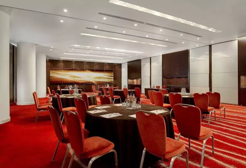 בית מלון כפרי Park Plaza London Westminster Bridge