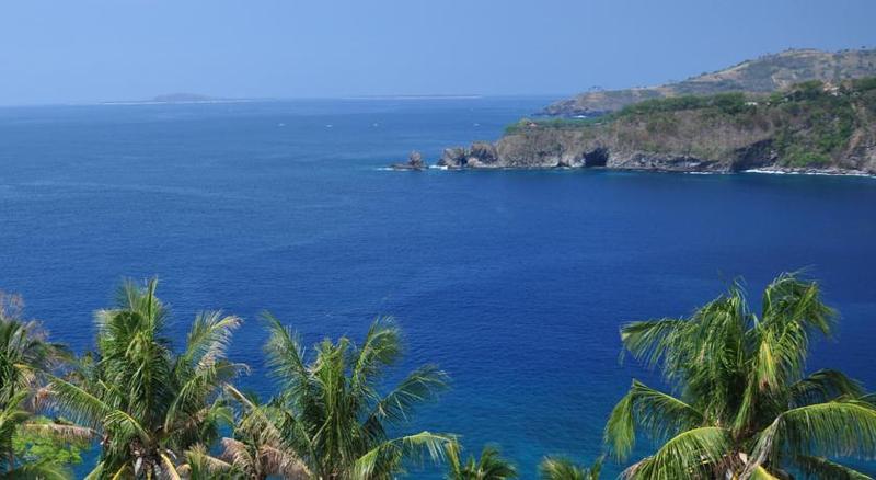 فندق Puri Bunga Beach Cottages