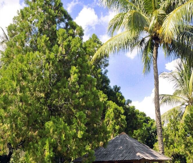 فندق Puri Bunga Beach Cottages