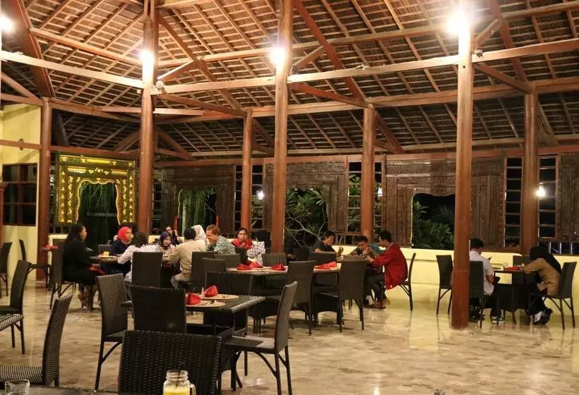 ホテル Puri Bunga Beach Cottages