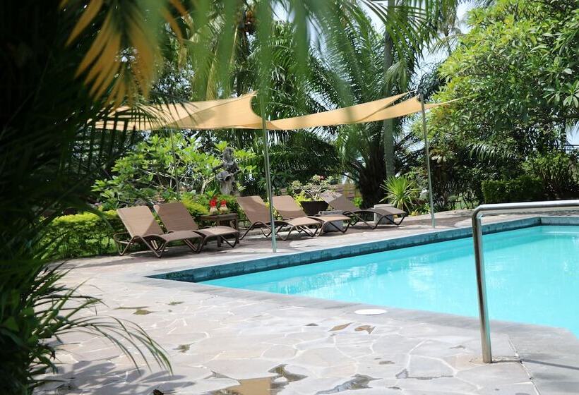 فندق Puri Bunga Beach Cottages