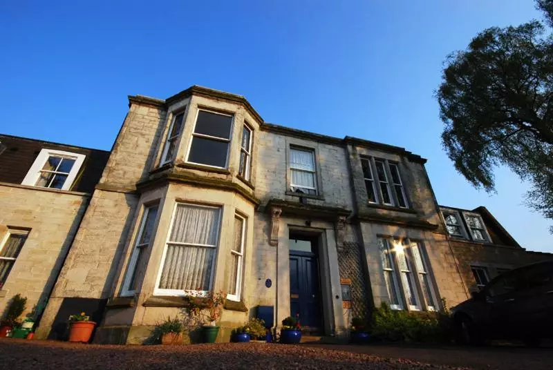 Otel Rathan House   The Eskbank