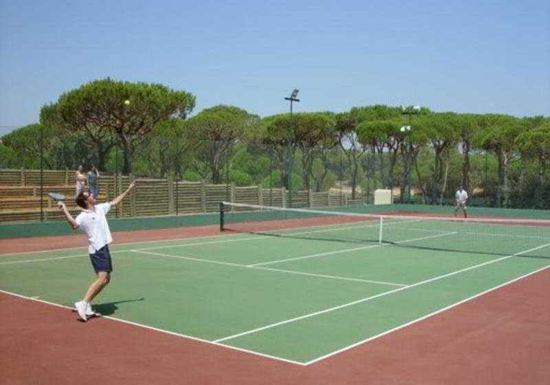 فندق Ria Plaza Resort