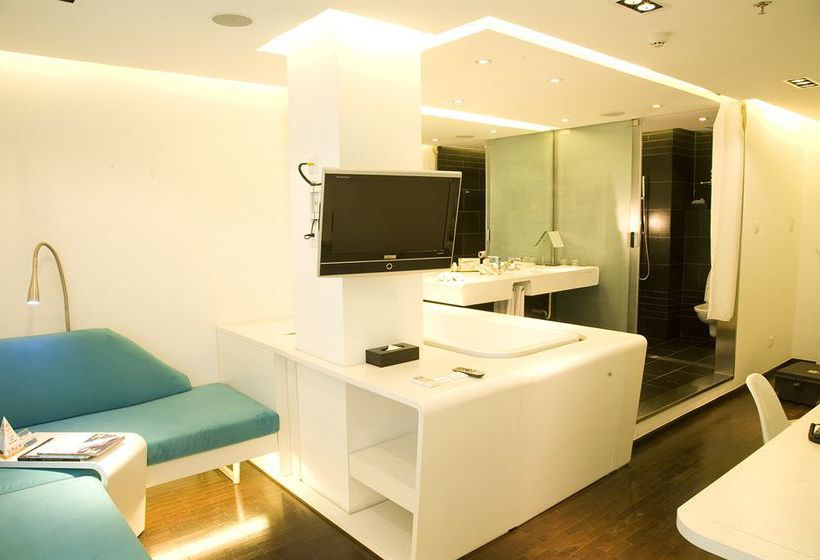 The Emperor Hotel Forbidden City