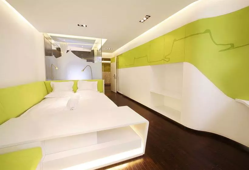 The Emperor Hotel Forbidden City