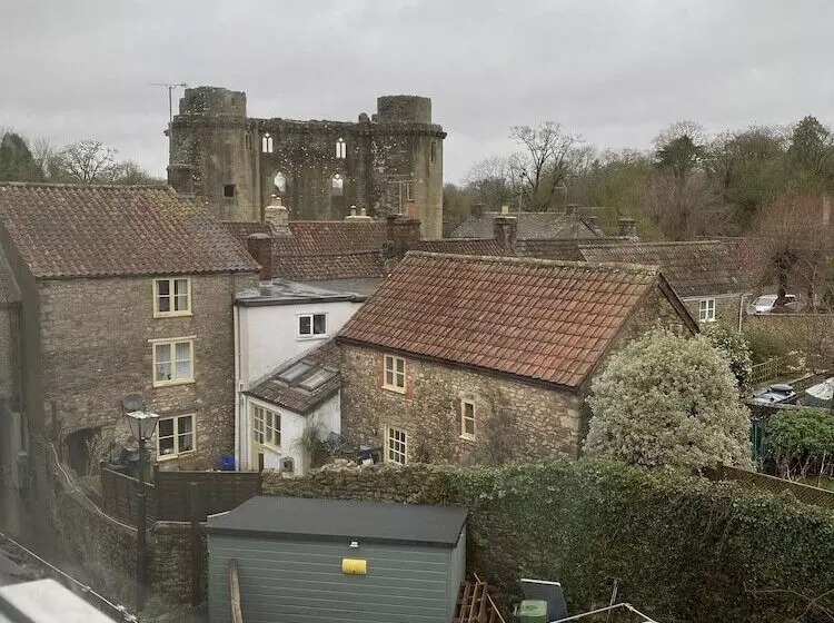 호텔 The George At Nunney