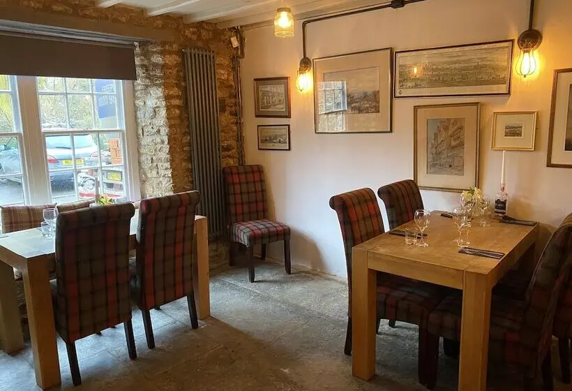 호텔 The George At Nunney