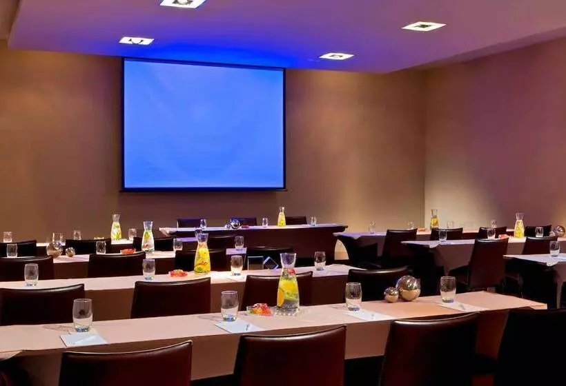 Отель W Santiago