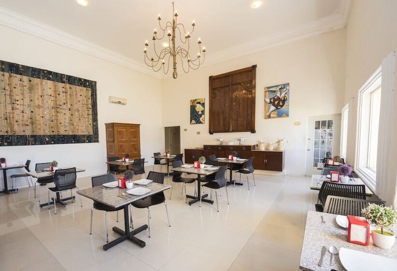 هتل Zar San Luis Potosi