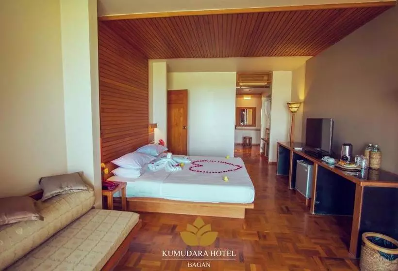 Kumudara Hotel Pagoda View