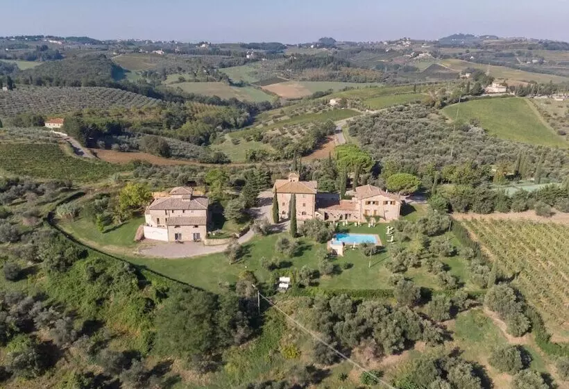 Cottage In Tavarnelle Val Di Pesa With Pool And Garden