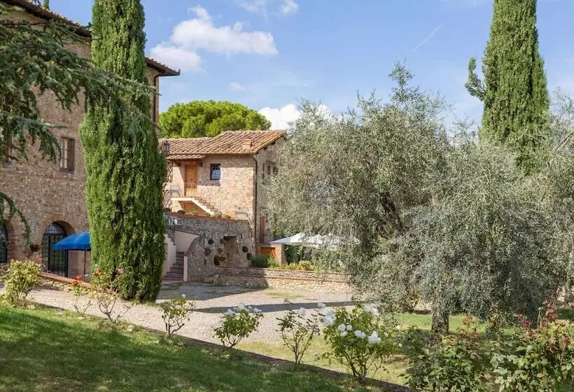Cottage In Tavarnelle Val Di Pesa With Pool And Garden