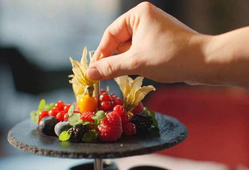 Hotelli Esplanade Saarbrucken