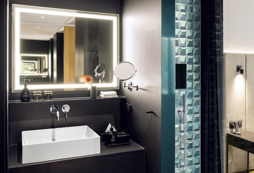 Hotelli Esplanade Saarbrucken