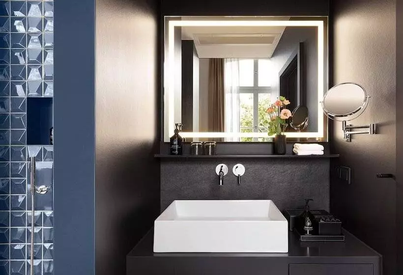 Hotelli Esplanade Saarbrucken