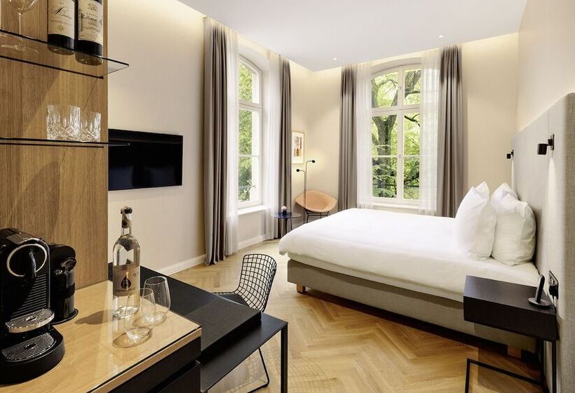 Hotelli Esplanade Saarbrucken