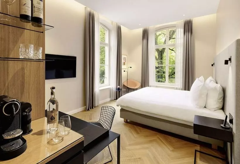 Hotelli Esplanade Saarbrucken