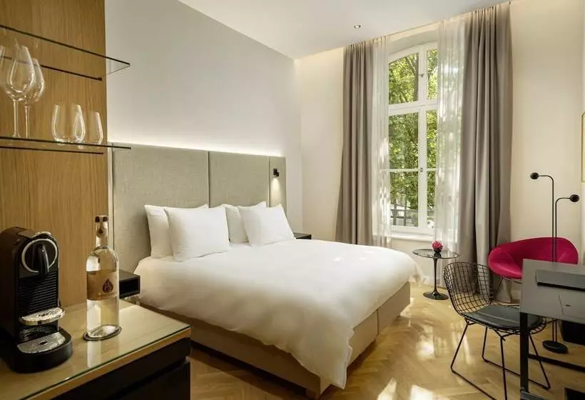 Hotelli Esplanade Saarbrucken