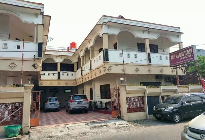 Mangkuyudan Hotel Solo