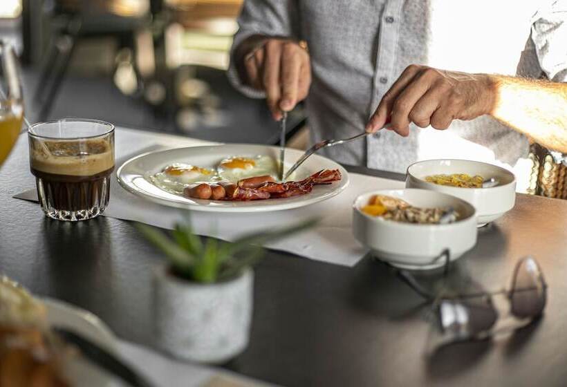 Royalty Hotel Athens