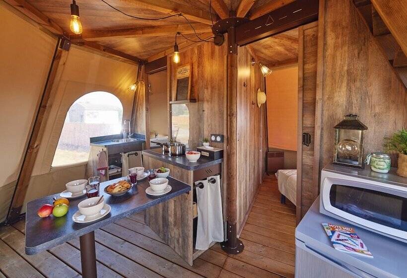 בית מלון כפרי Whaka Lodge