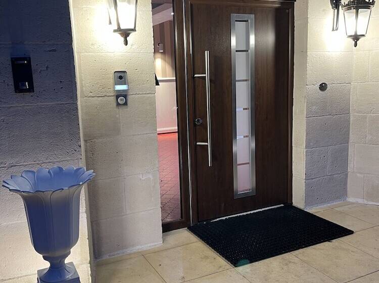 פנסיון Résidence Des Fleurs