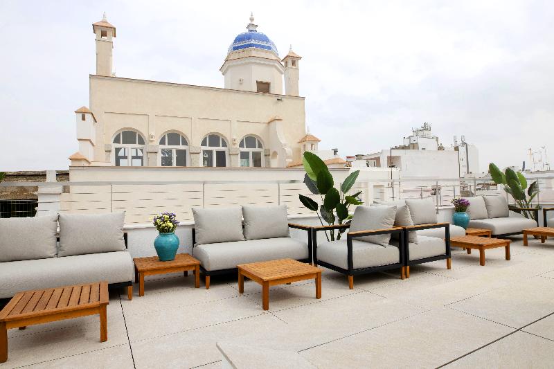 Goodnight Cadiz Apartments