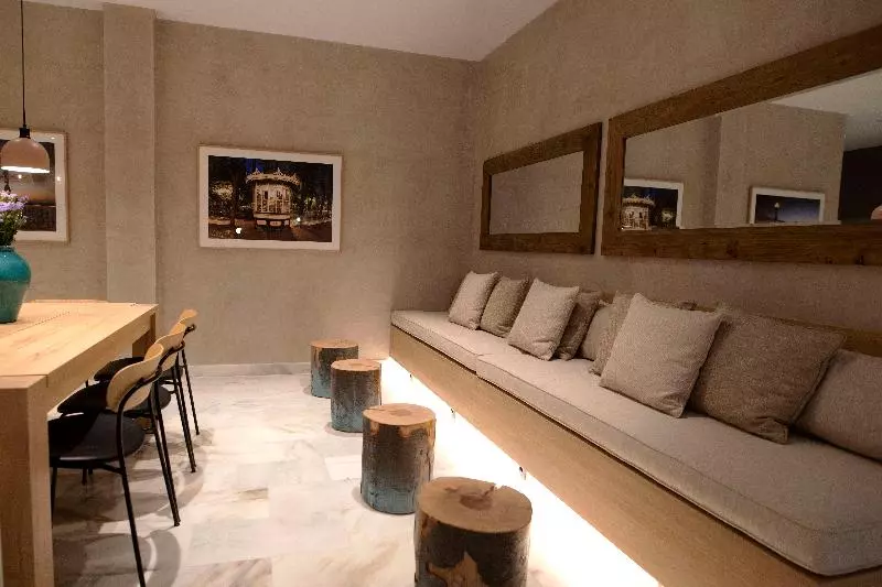 Goodnight Cadiz Apartments